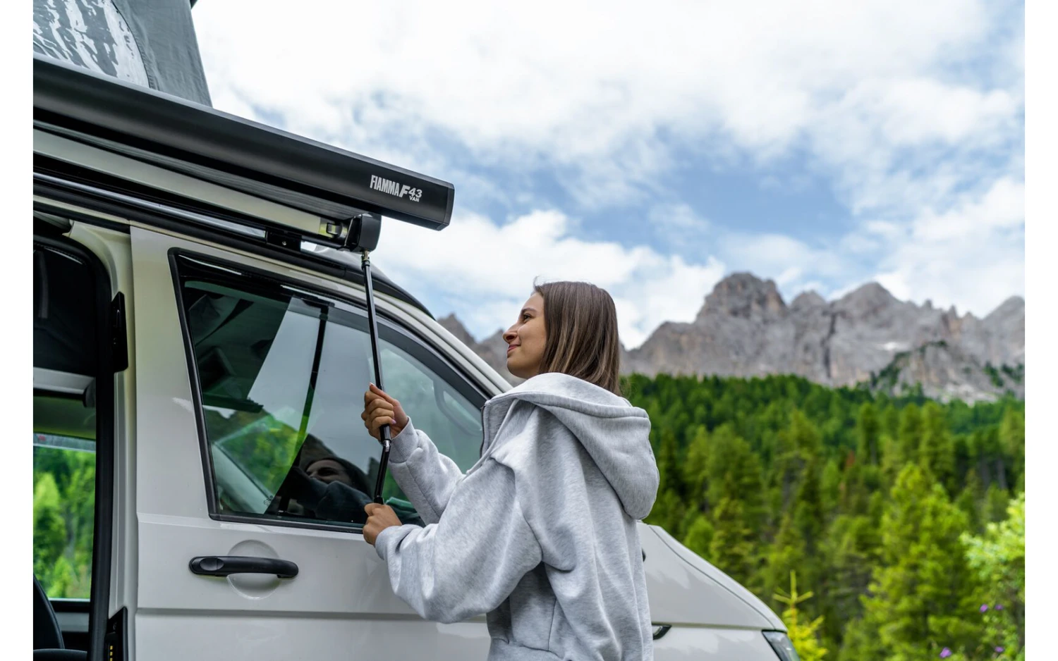 Fiamma F43van Markise Für Campingbusse Schwarz 12 Fiamma F43van Markise Für Campingbusse Schwarz – Bild 12