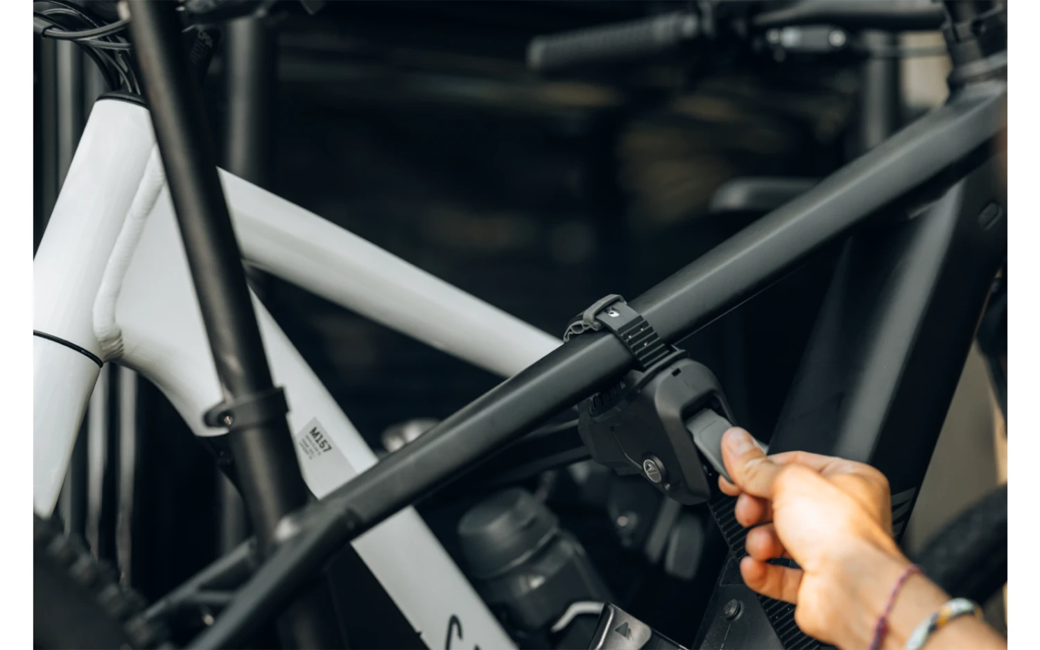 Thule Fahrradschiene Erweiterung Für Fahrradträger VeloTrack 3rd Rail Kit 3. Fahrradschiene 4 Thule Fahrradschiene Erweiterung Für Fahrradträger VeloTrack 3rd Rail Kit 3. Fahrradschiene – Bild 4