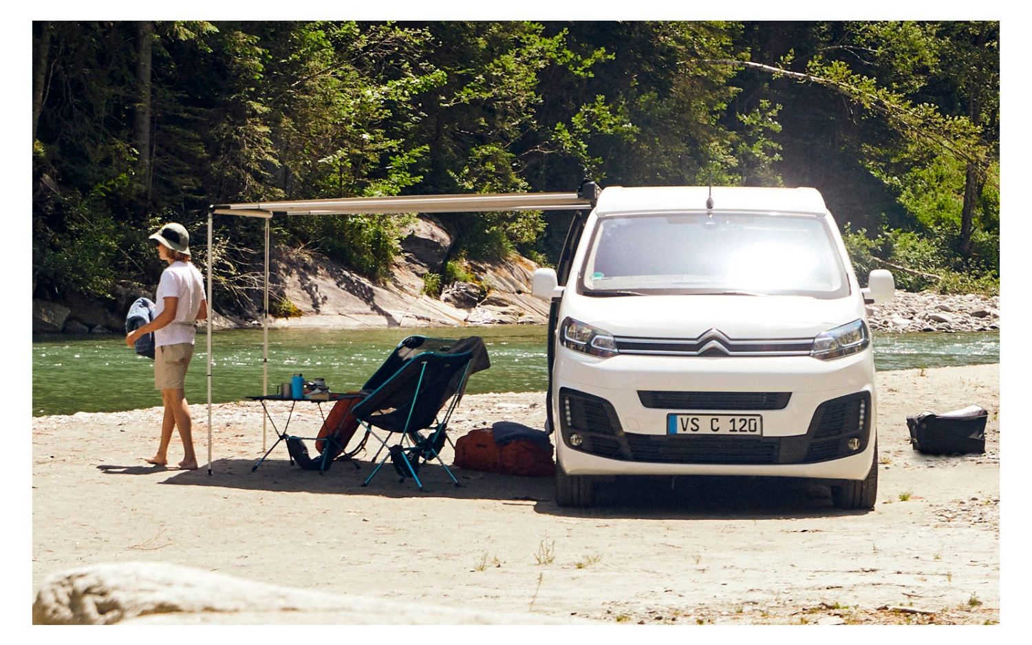 Thule Omnistor 3200 Wandmarkise Gehäusefarbe Eloxiert 4 Thule Omnistor 3200 Wandmarkise Gehäusefarbe Eloxiert – Bild 4